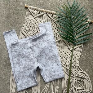 Athleta Girl Printed Leggings Size Small / 7 -High Rise Textured Chit Chat Tight